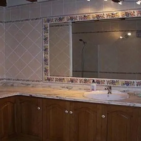'na Pont' Mit Privatem Pool Ferienhaus *